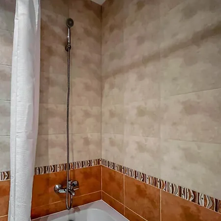 Apartament New! Sunny For 2 Balcony & Free Parking *